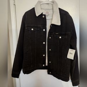 Wrangler sherpa denim jacket NWT